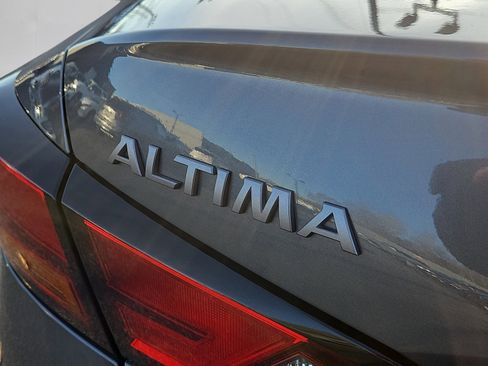Certified 2025 Nissan Altima 2.5 S image 5