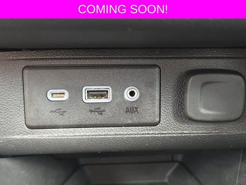 Used 2022 Buick Encore GX Select image 25