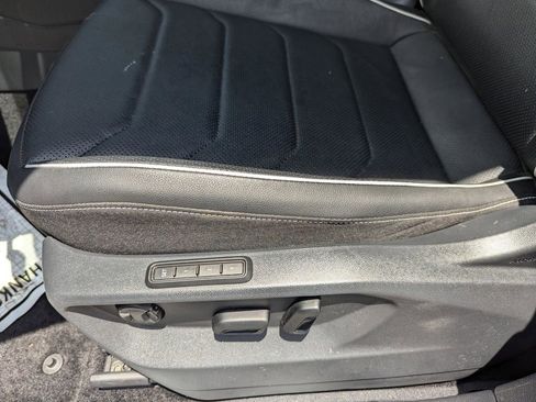 Used 2023 Volkswagen Tiguan SEL R-Line AWD/4WD image 30