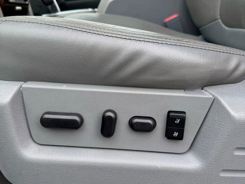 Used 2013 Ford F150 Lariat w/ Mid Equipment Group image 10