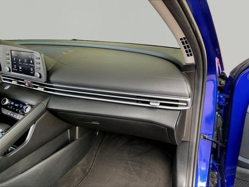 Used 2023 Hyundai Elantra SEL FWD image 24