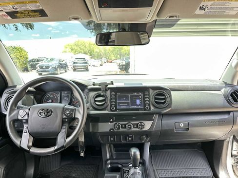 Used 2022 Toyota Tacoma SR RWD image 14