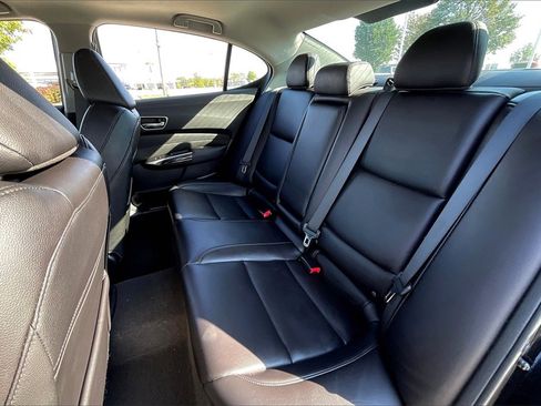 Used 2019 Acura TLX image 32