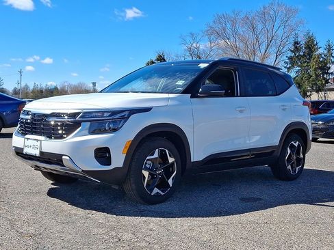 Certified 2026 Kia Seltos S image 3