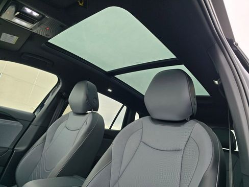 New 2026 Volkswagen Tiguan SE R-Line AWD/4WD image 28