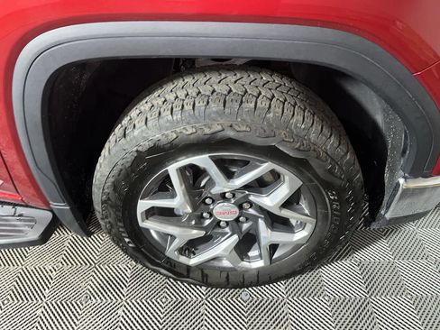 Used 2024 GMC Sierra 1500 SLT w/ SLT Premium Plus Package image 10