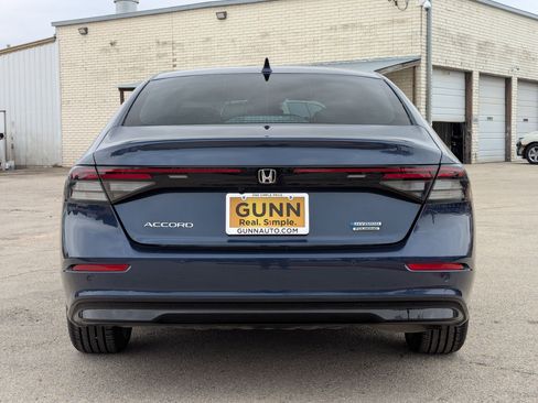 Used 2024 Honda Accord Touring image 5