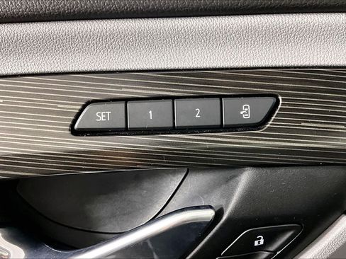 Used 2021 GMC Terrain SLT FWD image 35