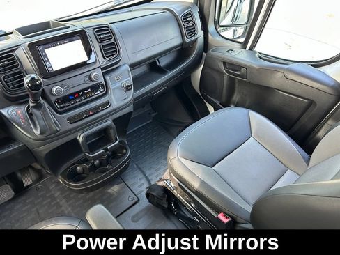 Used 2025 RAM ProMaster 2500 w/ Convenience Group FWD image 13
