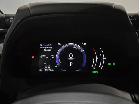 Used 2025 Lexus UX 300h FWD image 18