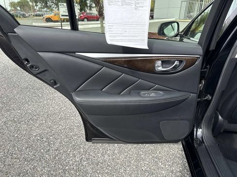 Used 2019 INFINITI Q50 Luxe w/ Essential Package (3.0T Luxe) image 11