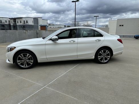 Used 2018 Mercedes-Benz C 300 4MATIC Sedan image 4