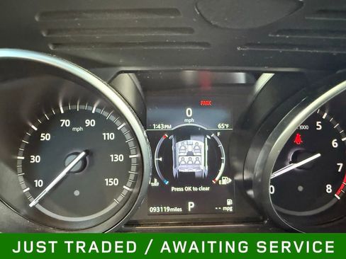 Used 2018 Land Rover Discovery SE AWD/4WD image 31