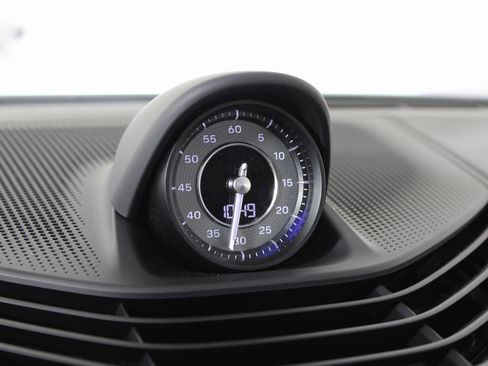 Used 2023 Porsche Taycan 4S image 27