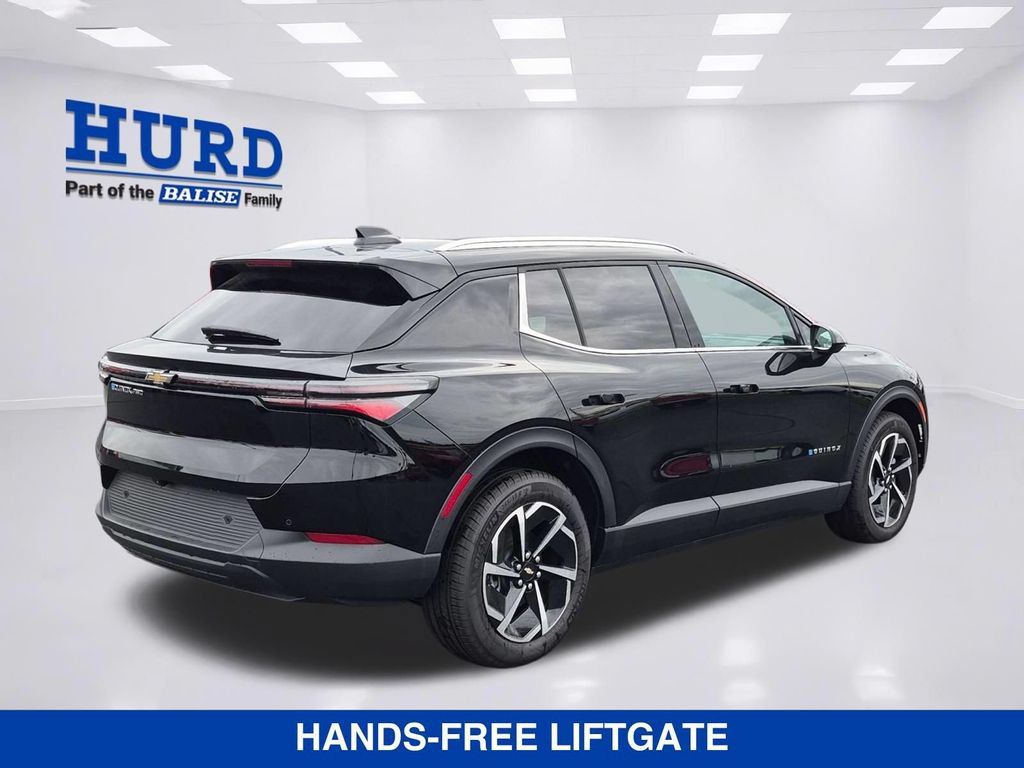 New 2026 Chevrolet Equinox EV LT AWD/4WD image 3