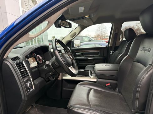 Used 2015 RAM 1500 Laramie w/ Convenience Group image 8