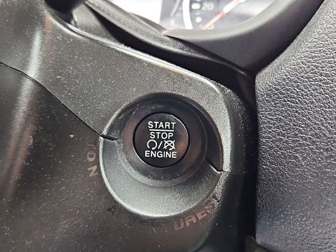 Used 2019 Jeep Renegade Sport w/ Sport Appearance Group image 16