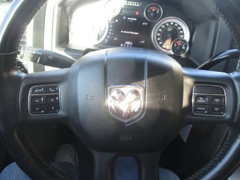 Used 2015 RAM 2500 Lone Star image 28