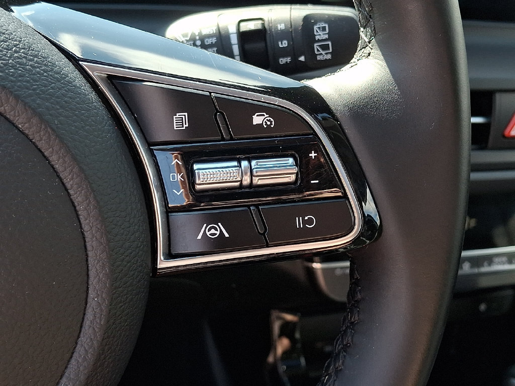 Used 2024 Kia Seltos EX AWD/4WD image 23