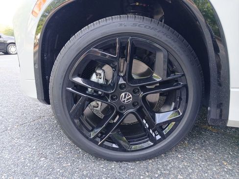 New 2026 Volkswagen Tiguan SE R-Line AWD/4WD image 26