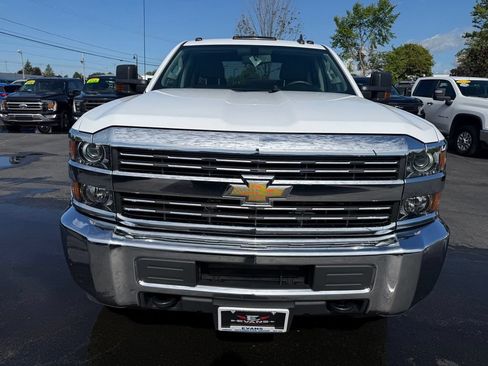 Used 2017 Chevrolet Silverado 2500 W/T w/ WT Convenience Package AWD/4WD image 2