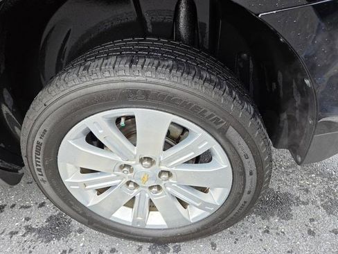 Used 2011 Chevrolet Equinox LT w/ Driver Convenience Package image 27