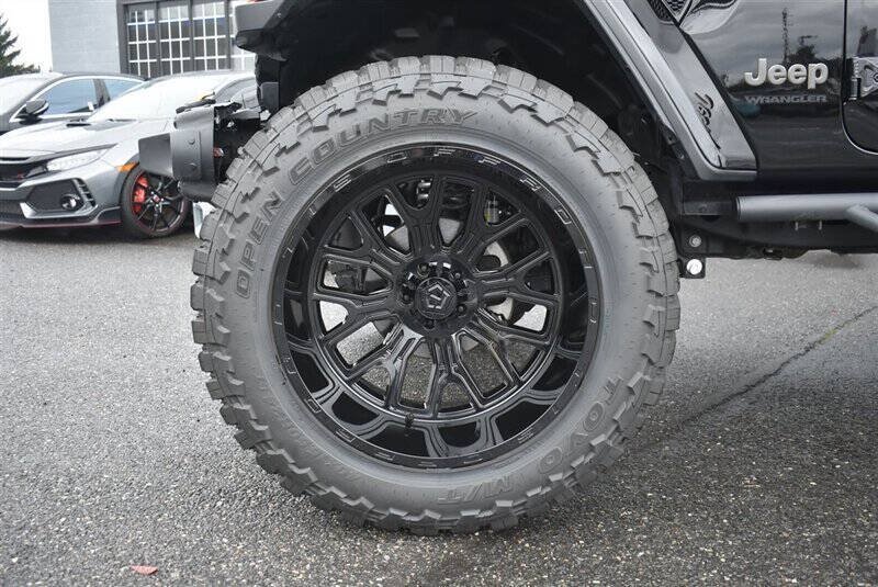 Used 2024 Jeep Wrangler Unlimited Rubicon 392 AWD/4WD image 12