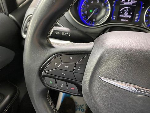 Used 2018 Chrysler Pacifica Touring Plus w/ S Appearance Package FWD image 22