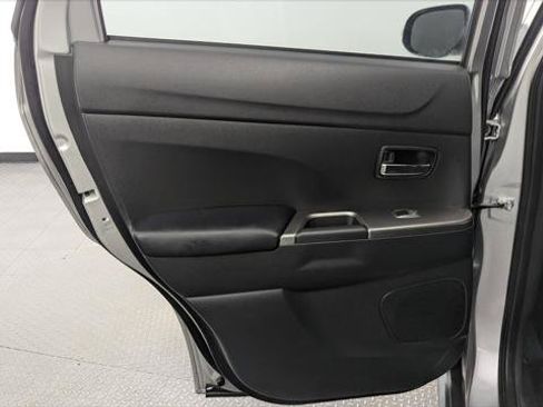 Used 2024 Mitsubishi Outlander Sport SE AWD/4WD image 12