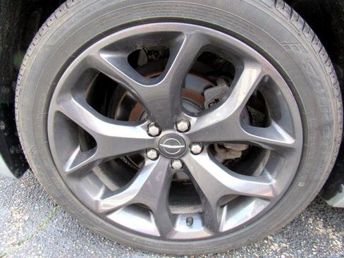 Used 2020 Chrysler 300 Touring w/ Sport Appearance Package image 27