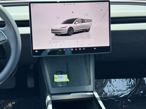 Used 2025 Tesla Model 3 Long Range RWD image 15