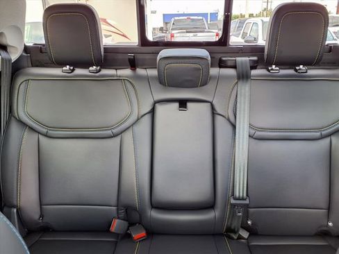 New 2025 Ford Maverick Lobo image 12