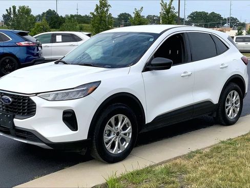 Used 2024 Ford Escape Active w/ Tech Pack #1 AWD/4WD image 5