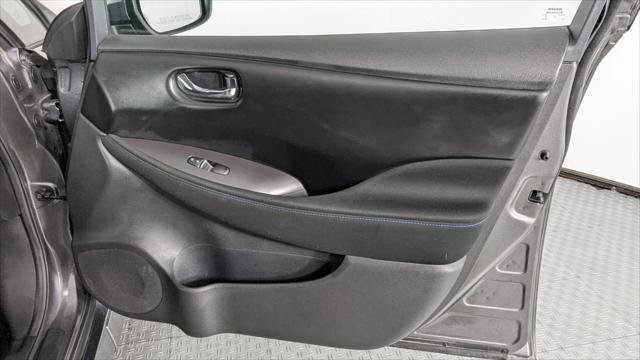 Used 2025 Nissan Leaf S FWD image 22