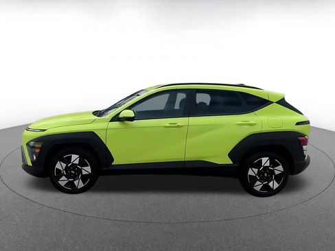 Used 2025 Hyundai Kona SEL image 9