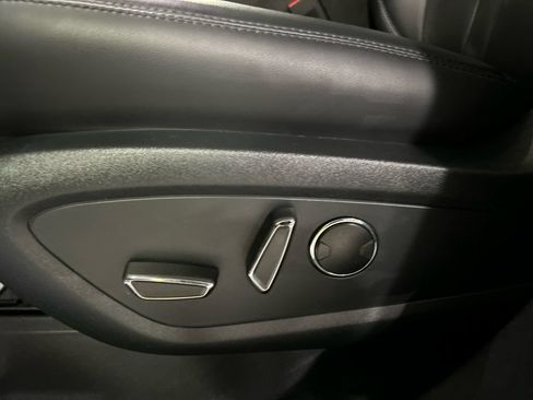 Certified 2022 Lincoln Nautilus Reserve AWD/4WD image 11