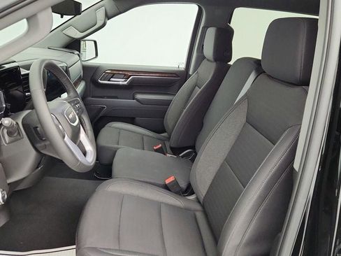Used 2025 GMC Sierra 1500 Elevation image 17
