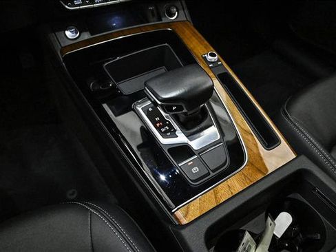 Used 2022 Audi Q5 2.0T Premium image 12