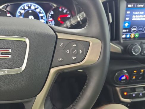 Used 2023 GMC Terrain Denali w/ Denali Premium Package AWD/4WD image 18
