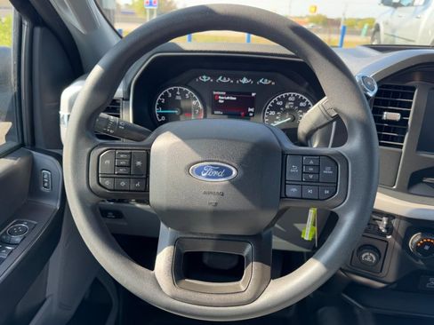 Used 2022 Ford F150 XL w/ Trailer Tow Package image 12