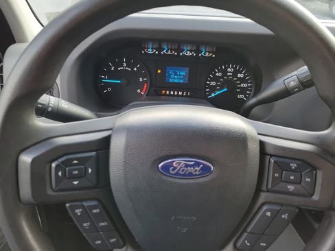 Used 2021 Ford E-350 and Econoline 350 Super Duty w/ Power Windows & Locks Group image 18