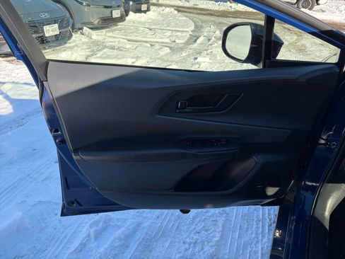 Used 2025 Toyota Prius LE image 20