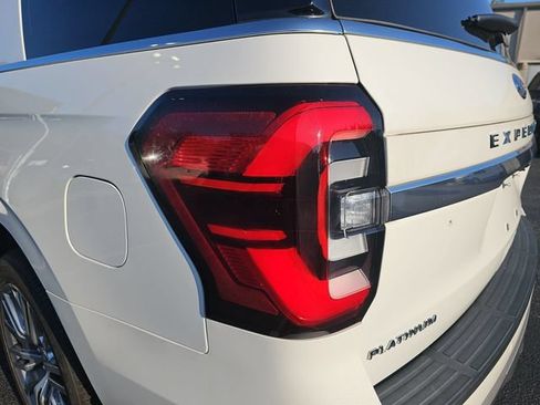 Used 2022 Ford Expedition Platinum RWD image 37