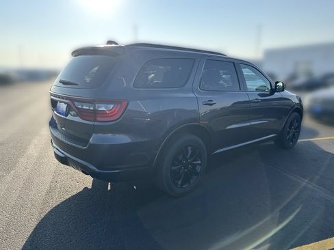 Used 2018 Dodge Durango GT w/ Premium Group AWD/4WD image 3