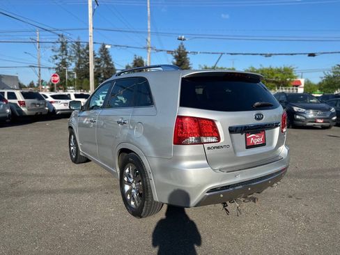 Used 2013 Kia Sorento SX w/ SX Premium Pkg AWD/4WD image 9