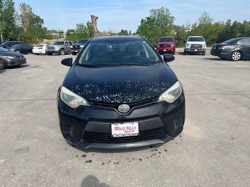 Used 2014 Toyota Corolla LE FWD image 2