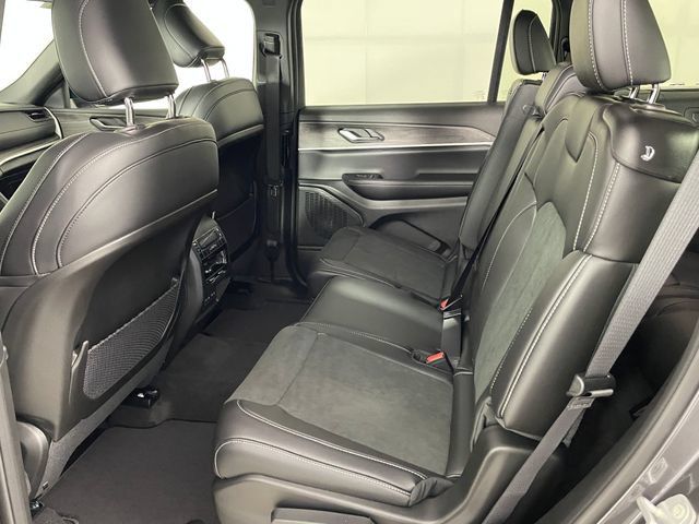 New 2026 Jeep Grand Cherokee L 4WD image 6