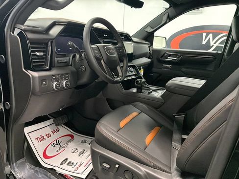 New 2026 GMC Sierra 1500 AT4 w/ Technology Package AWD/4WD image 9