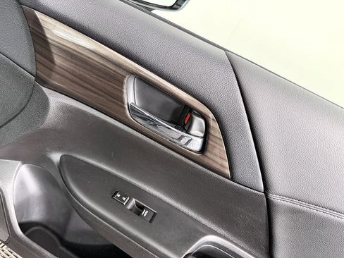 Used 2016 Honda Accord EX-L image 44