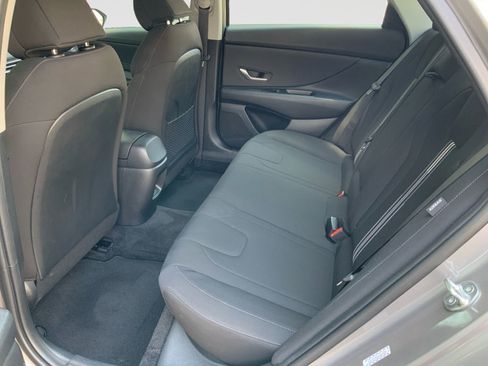 Used 2024 Hyundai Elantra SEL w/ Convenience Package FWD image 27